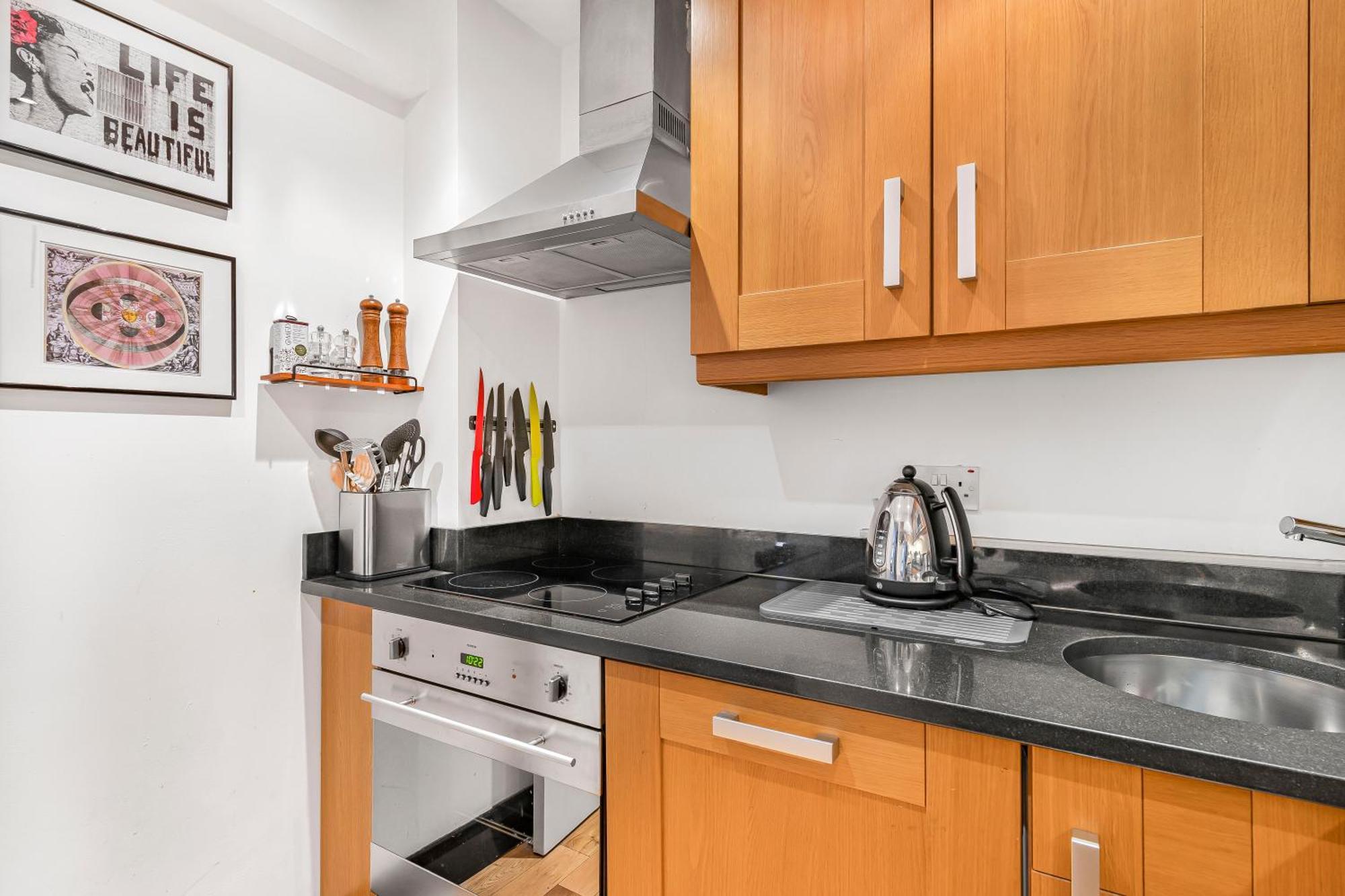 Elegant 1 Bedroom Flat Near Harrods Londra Exterior foto