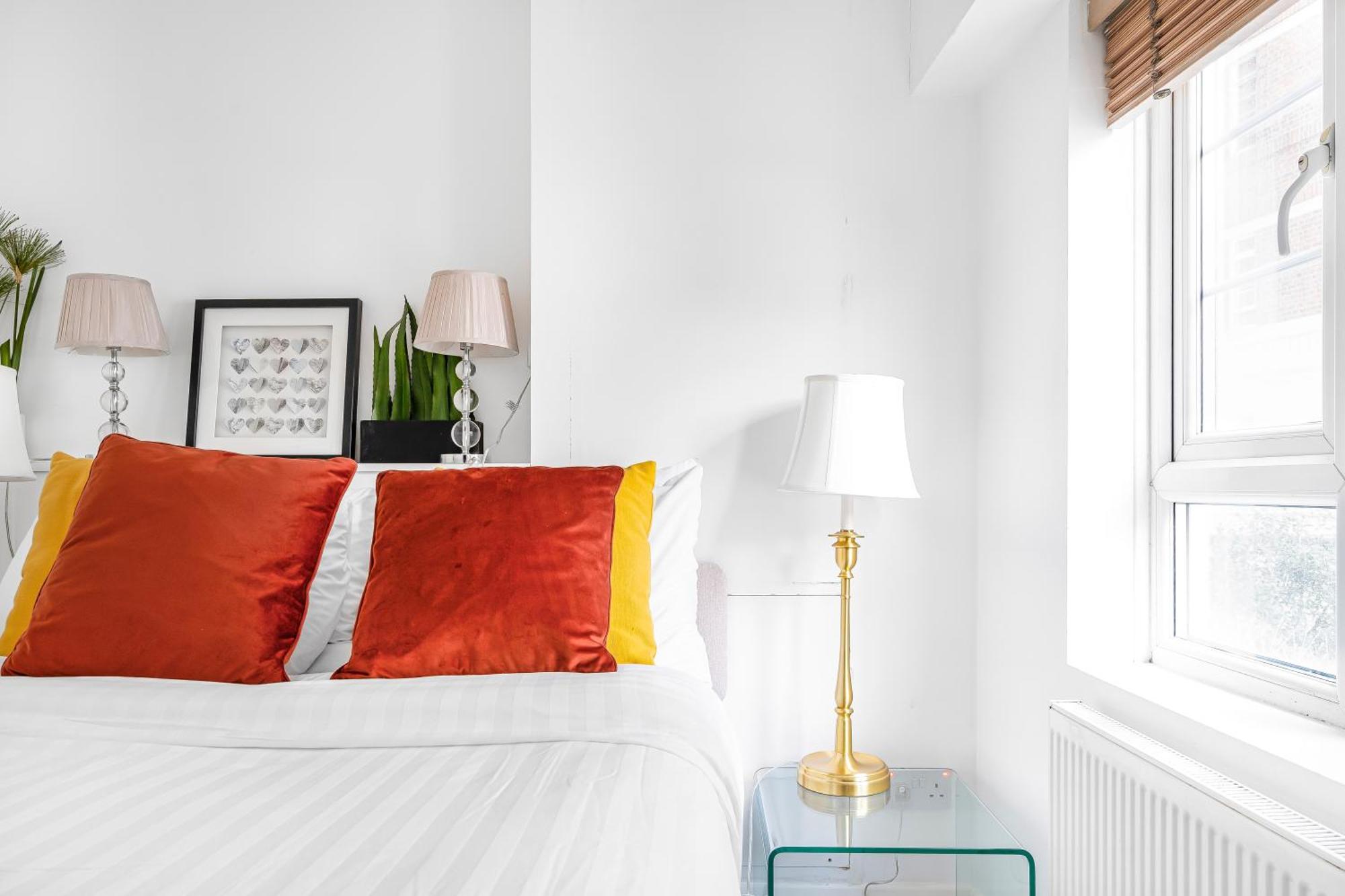 Elegant 1 Bedroom Flat Near Harrods Londra Exterior foto