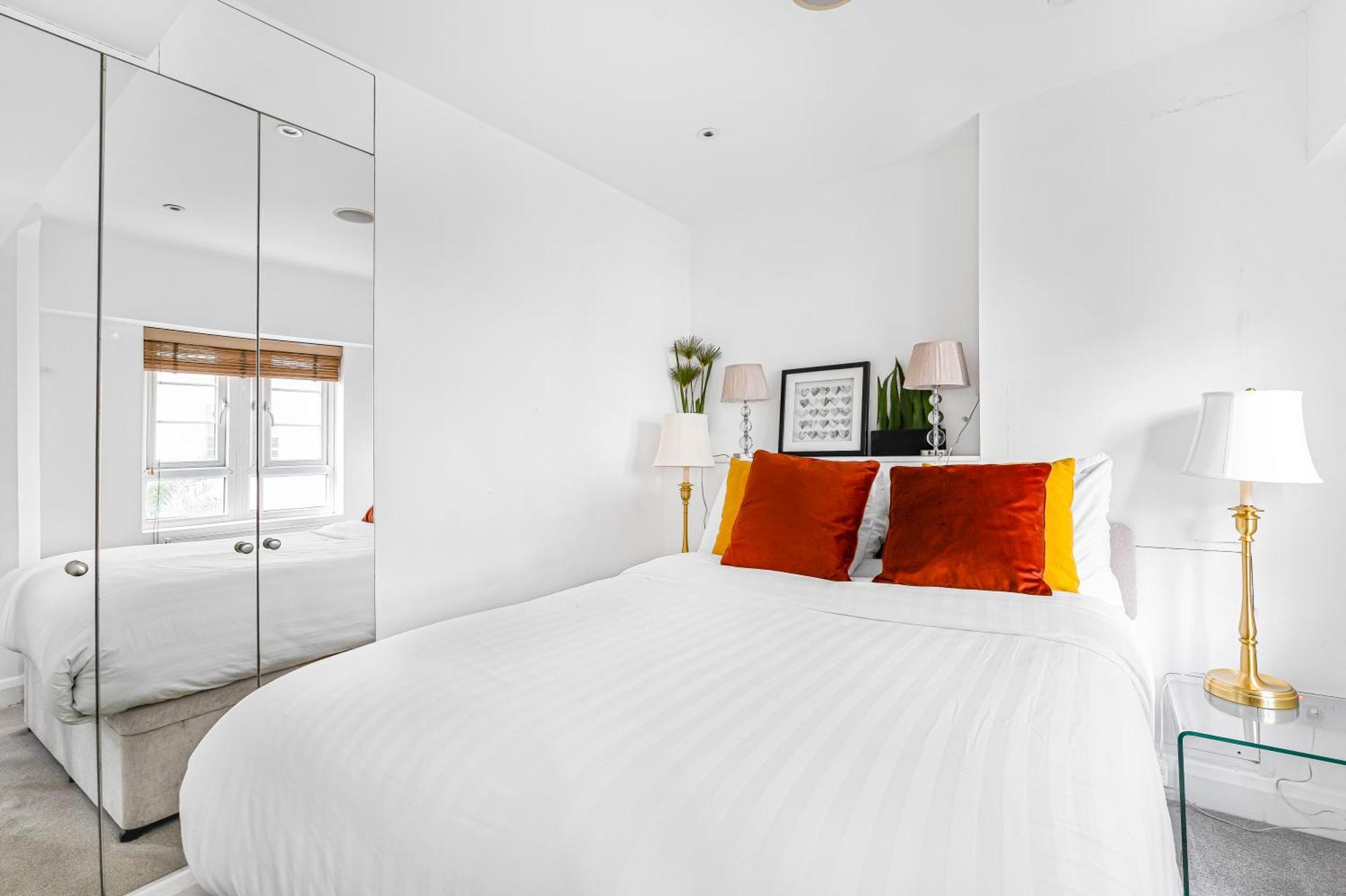 Elegant 1 Bedroom Flat Near Harrods Londra Exterior foto