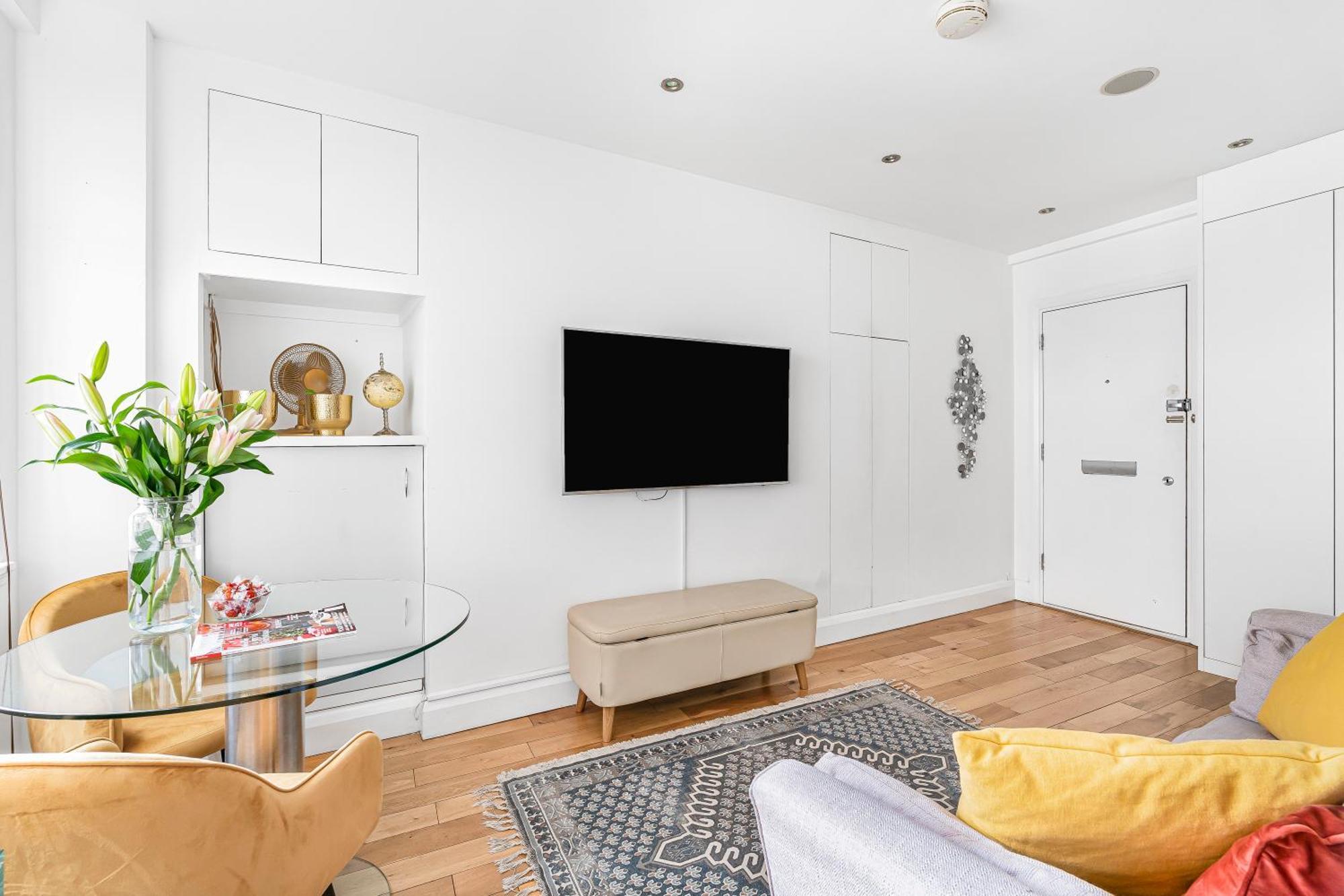Elegant 1 Bedroom Flat Near Harrods Londra Exterior foto