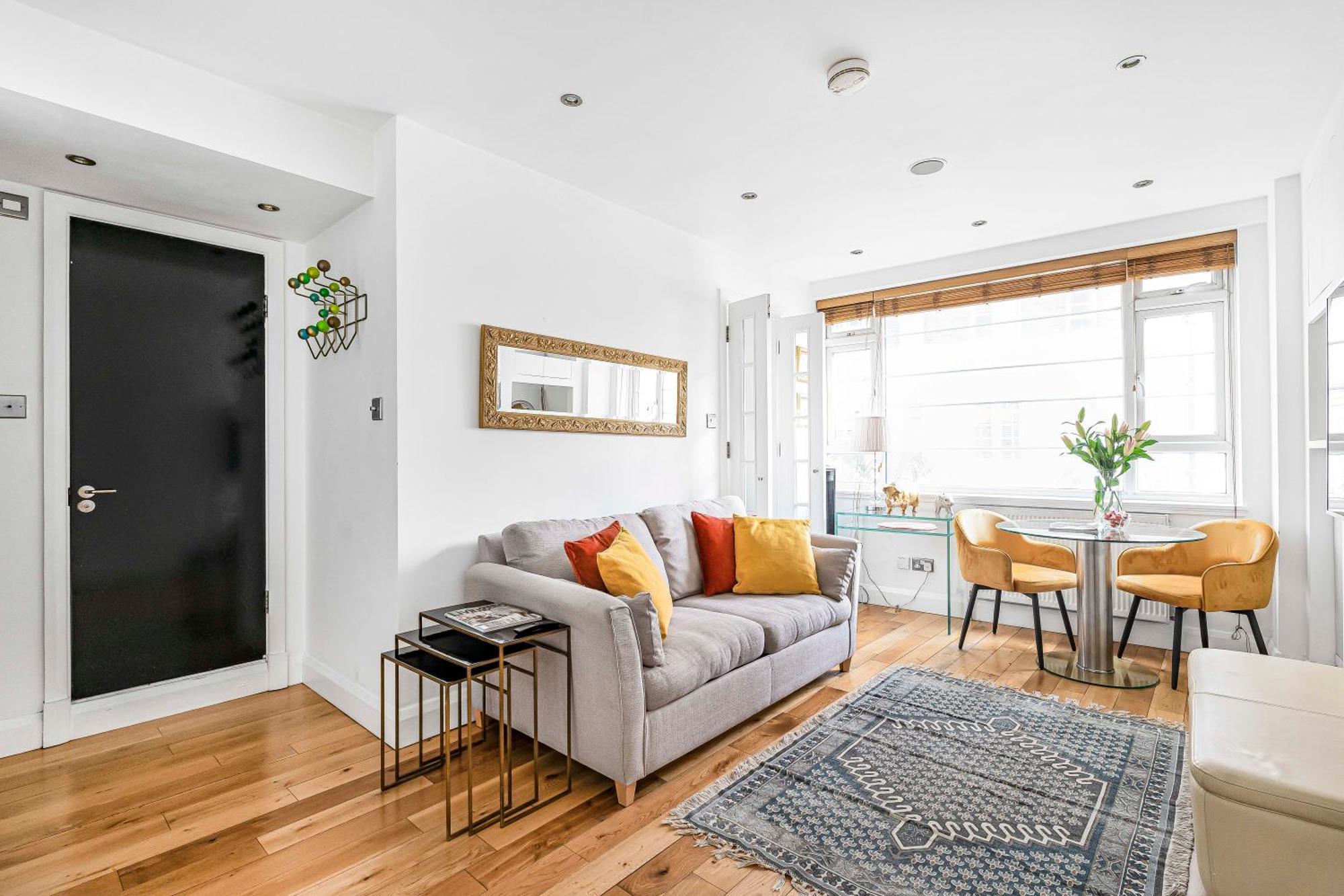 Elegant 1 Bedroom Flat Near Harrods Londra Exterior foto